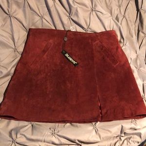 Blank NYC Suede A line burgundy skirt NWT size 27